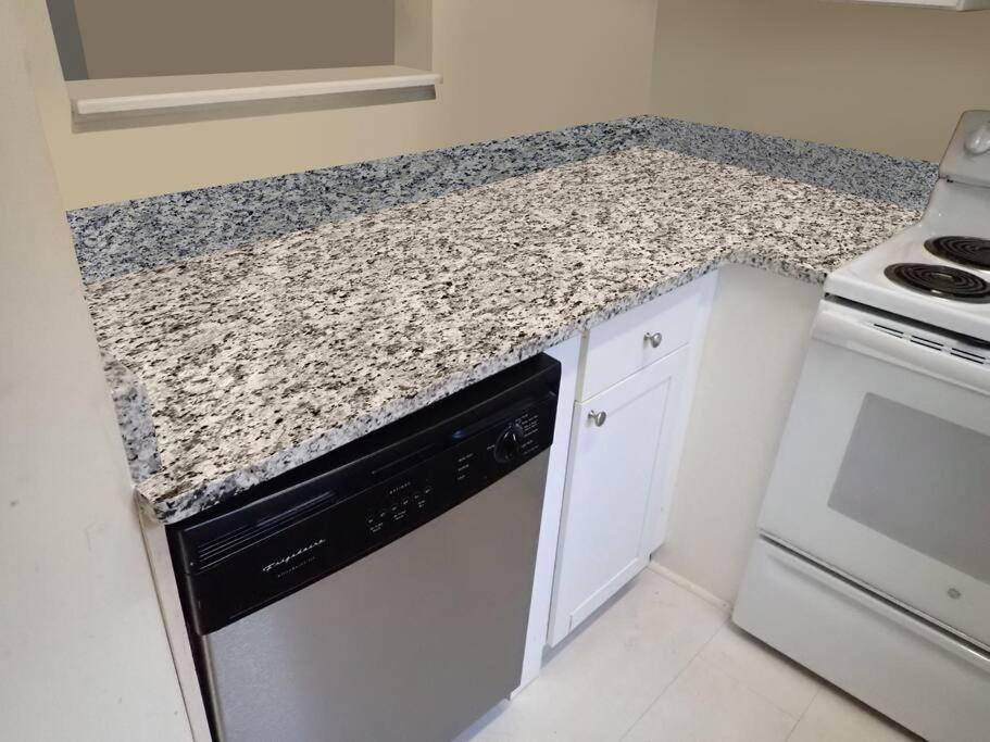 Bright And Cozy 1-Br Condo, Wifi Wilmington Zewnętrze zdjęcie